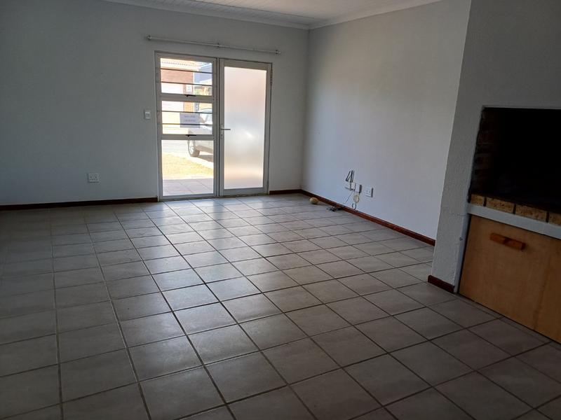 3 Bedroom Property for Sale in Perlemoenbaai Western Cape